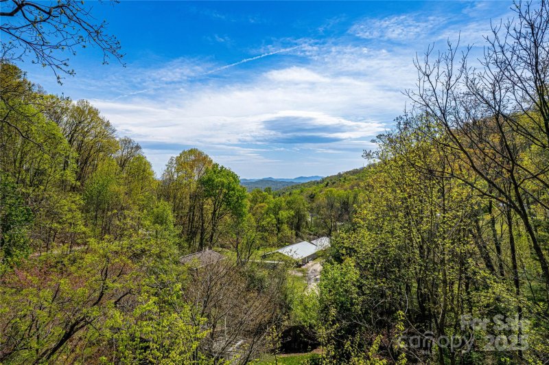 Property image 3 at 190 Cisco Road, Asheville, NC 28805
