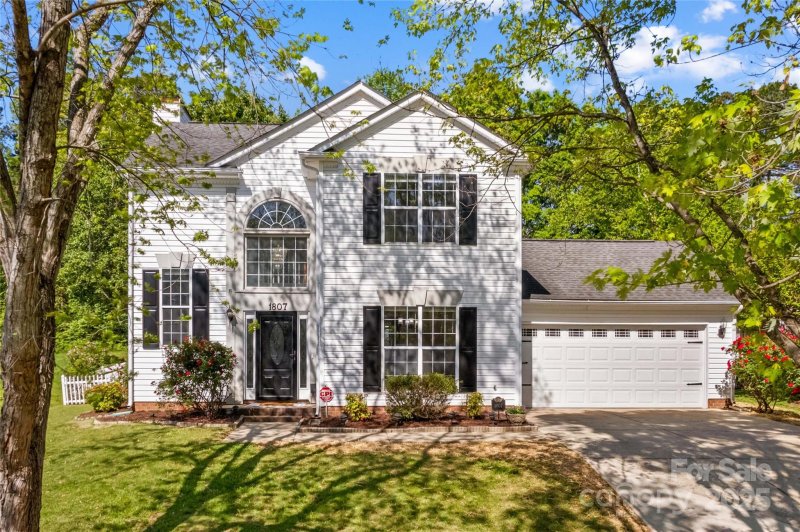 1807 Sugar Hollow Drive