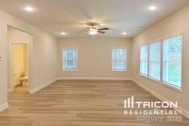 Property image 2 at 189 Queenshall Road, Mooresville, NC 28117