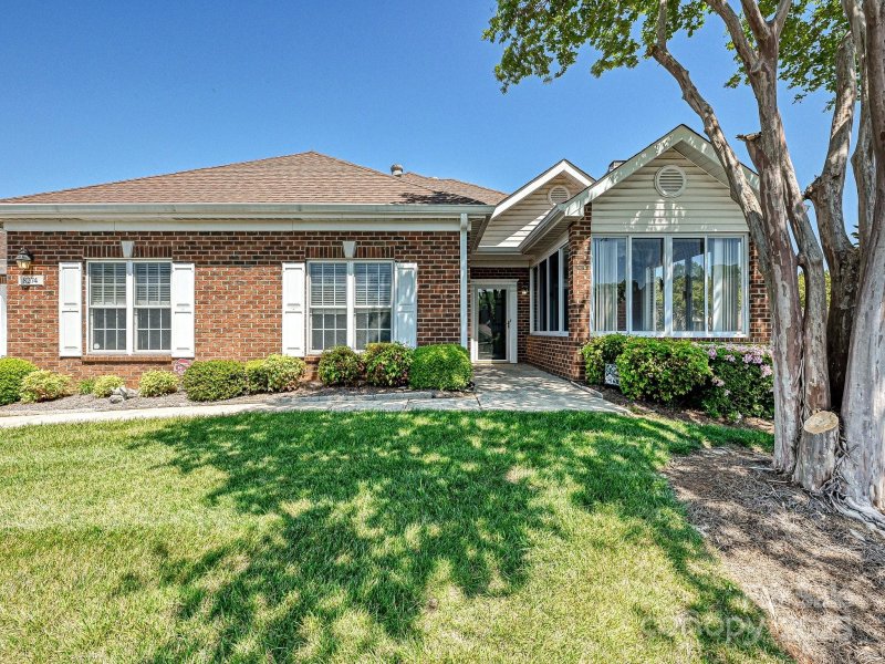 Property image 3 at 8274 Windsor Ridge Drive, Charlotte, NC 28277