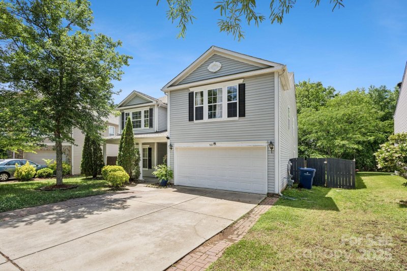 Property image 3 of 5611 Hammermill Drive in Providence Manor, Harrisburg, NC 28075