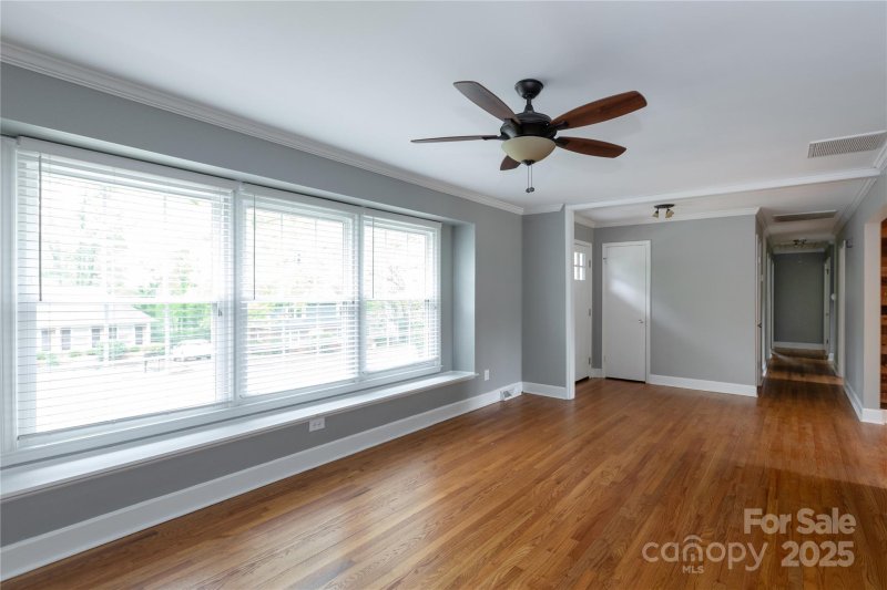 Property image 3 at 6701 Highbrook Drive, Charlotte, NC 28212