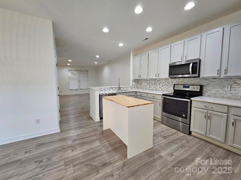 Property image 5 at 1095 Market Street, Fort Mill, SC 29708