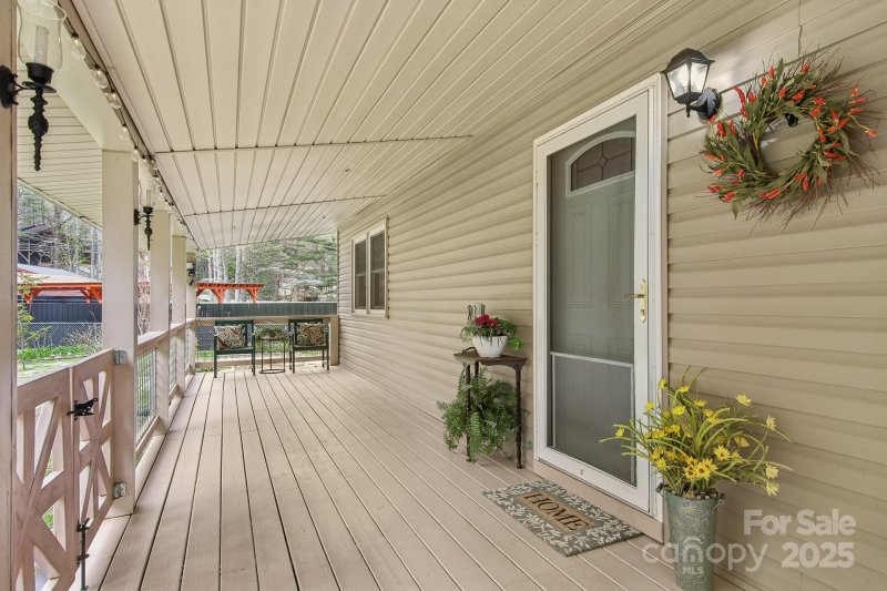 Property image 2 of 31 Elizabeth Lane in Hemlock Forest, Maggie Valley, NC 28751