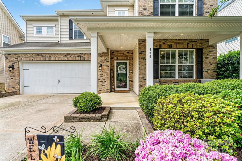 Property image 3 at 575 Marthas View Drive, Huntersville, NC 28078