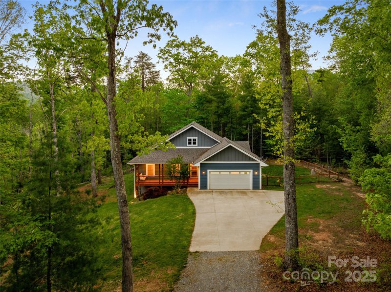 Property image 2 at 8 Clover Ridge Lane, Leicester, NC 28748