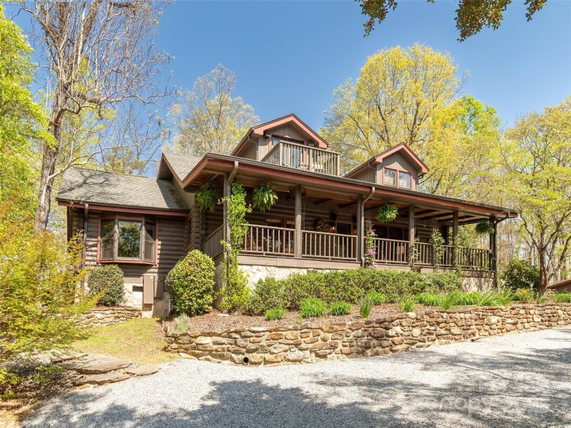 Property image 3 of 632 Hidden Hills Drive in Hidden Hills, Rutherfordton, NC 28139