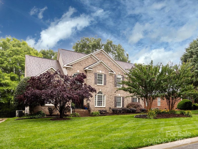 Property image 2 at 5621 Landale Court, Concord, NC 28027