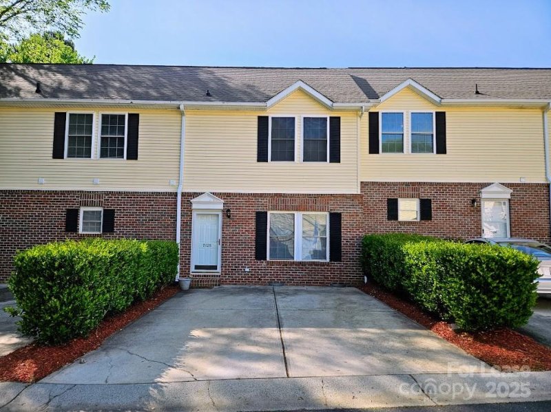 7028 Walnut Ridge Court