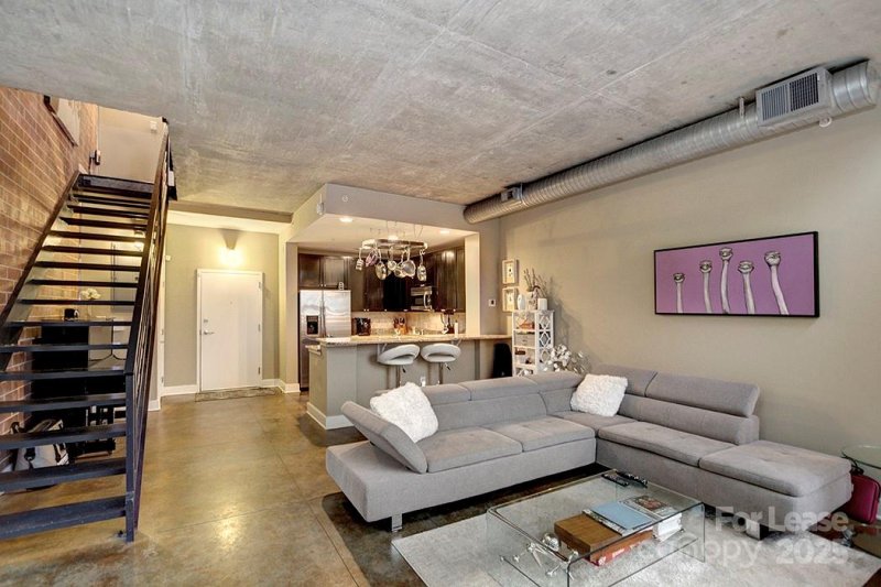 Property image 2 at 710 W Trade Street, Charlotte, NC 28202