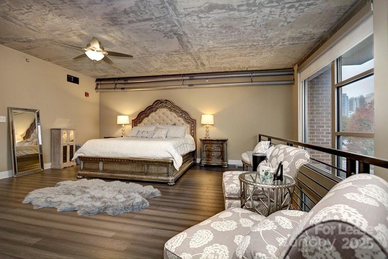 Property image 4 at 710 W Trade Street, Charlotte, NC 28202