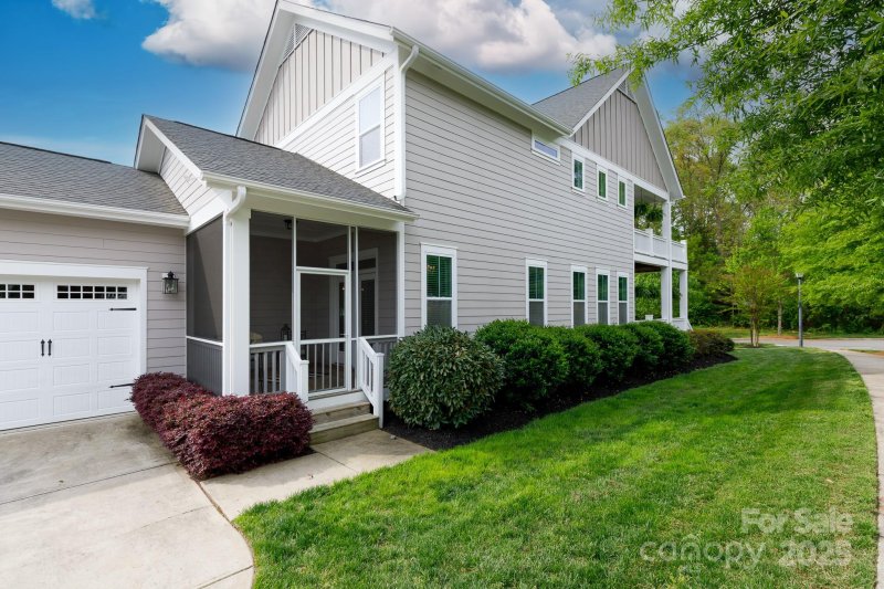 Property image 5 at 19034 Cypress Garden Drive, Davidson, NC 28036