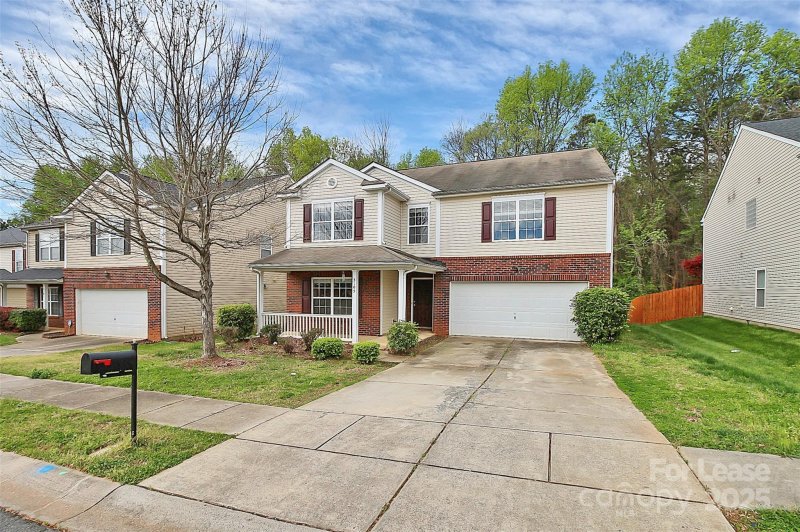 Property image 3 at 3105 Buckleigh Drive, Charlotte, NC 28215