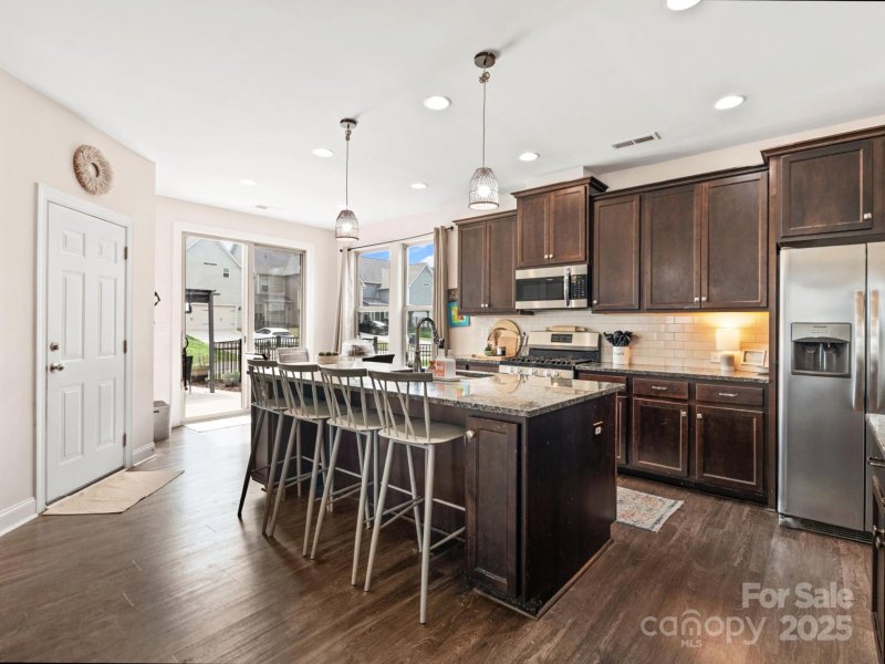 Property image 3 of 3005 Woodlands Creek Drive in Woodlands Creek, Monroe, NC 28110