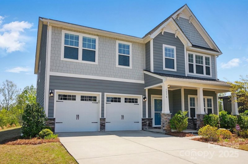 Property image 3 of 1578 Whitman Court in The Manors at Handsmill, York, SC 29745