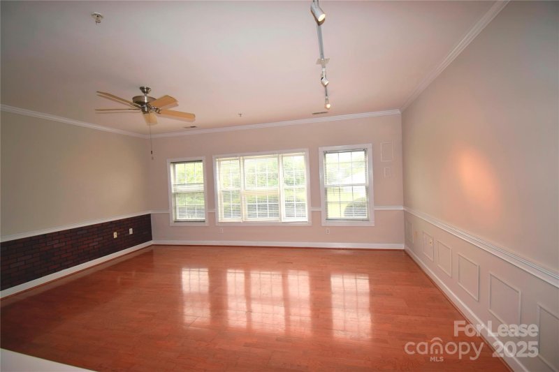 Property image 3 at 8955 Meadow Vista Road, Charlotte, NC 28213