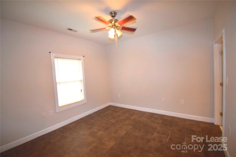 Property image 4 at 8955 Meadow Vista Road, Charlotte, NC 28213