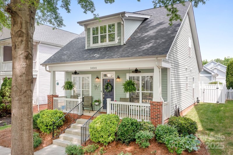 Property image 2 at 14541 Holly Springs Drive, Huntersville, NC 28078