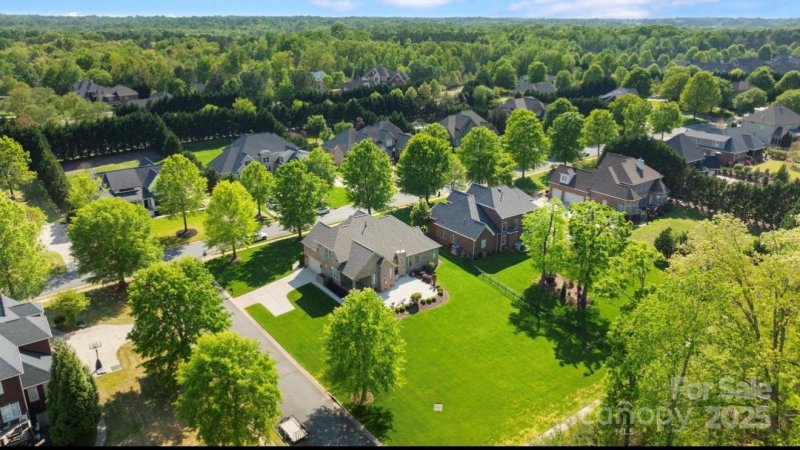 Property image 4 of 630 Deberry Hollow in LAUREL CREEK, Rock Hill, SC 29732