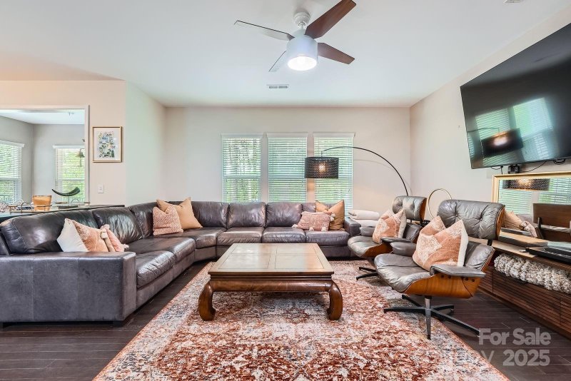 Property image 3 at 5150 Mount Clare Lane, Charlotte, NC 28210