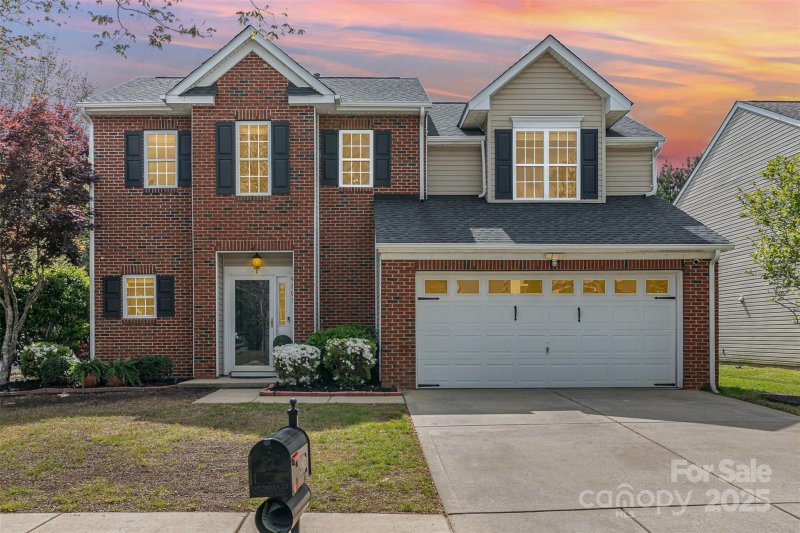 9803 Forest Run Lane