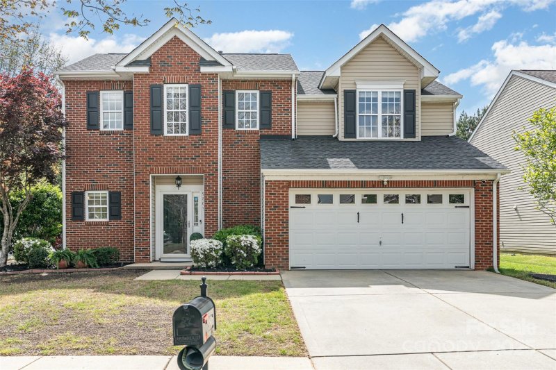 Property image 2 at 9803 Forest Run Lane, Charlotte, NC 28277