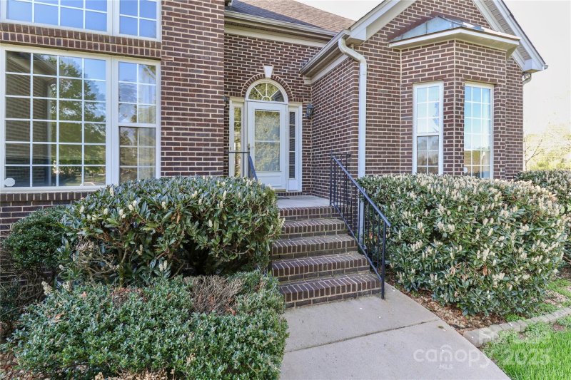 Property image 3 at 115 Players Park Circle, Statesville, NC 28677