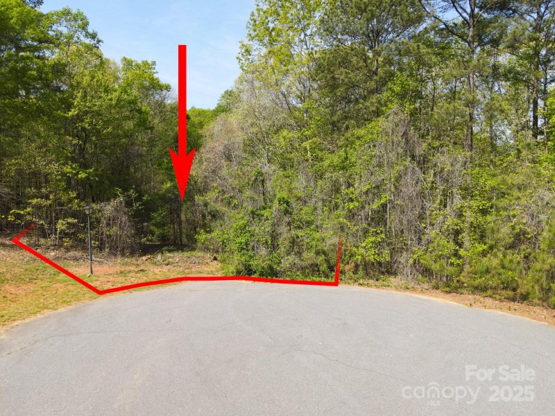 Property image 3 of 7935 Eric Crane Drive in The Summit, Catawba, NC 28609