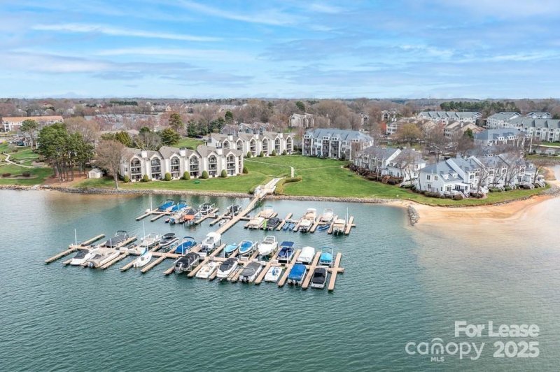 Property image 4 at 18709 Nautical Drive, Cornelius, NC 29031