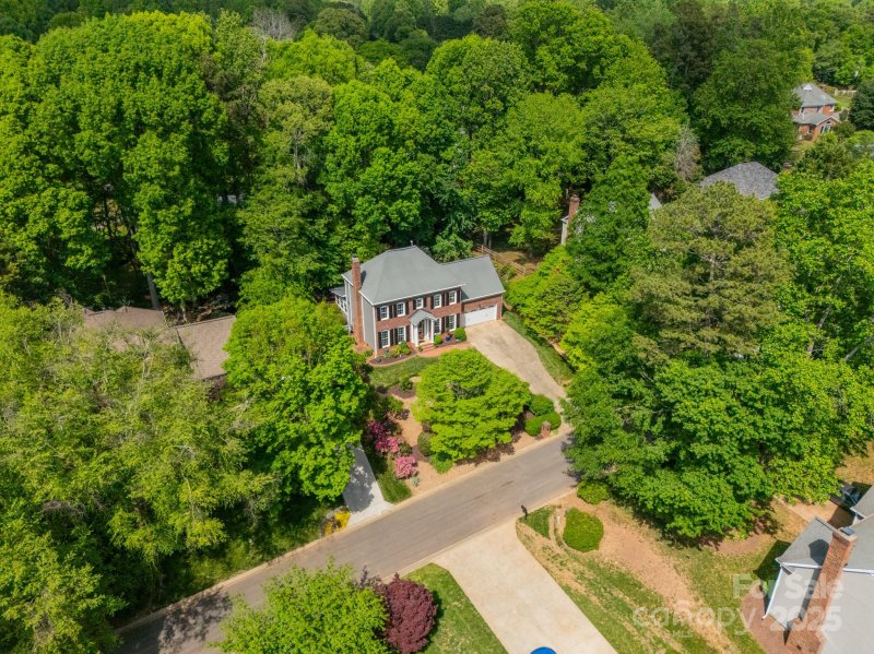 Property image 2 at 14926 Chilgrove Lane, Huntersville, NC 28078