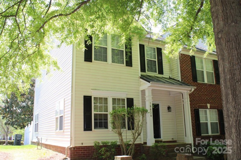 18630 Oakhurst Boulevard