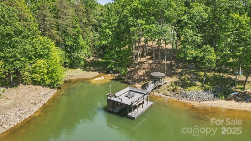 Property image 4 at 2501 Mt Isle Harbor Drive, Charlotte, NC 28214