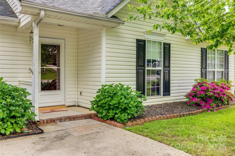 Property image 2 at 1252 Spring View Court, Rock Hill, SC 29732