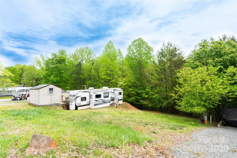 Property image 3 of 147 Marina Drive in Badin Shores Resort, New London, NC 28127