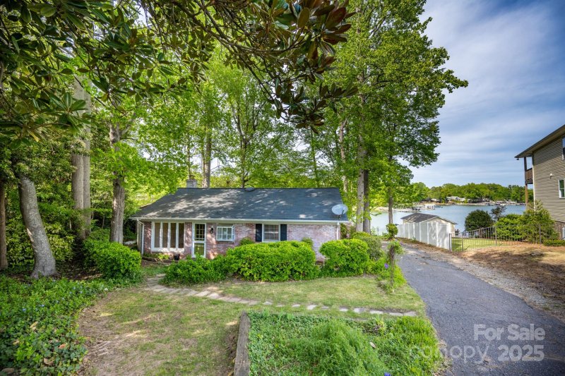 Property image 2 at 7851 Green Cove Court, Denver, NC 28037