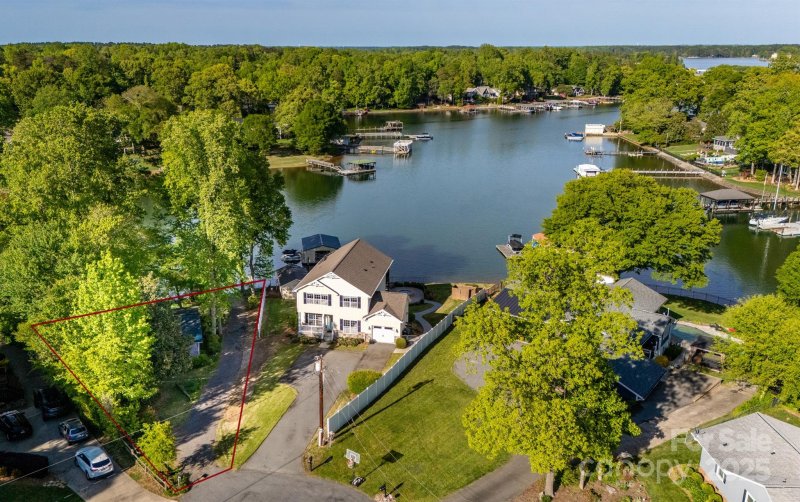 Property image 3 at 7851 Green Cove Court, Denver, NC 28037