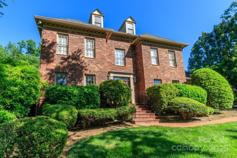 Property image 2 at 1233 Weymouth Lane, Charlotte, NC 28270