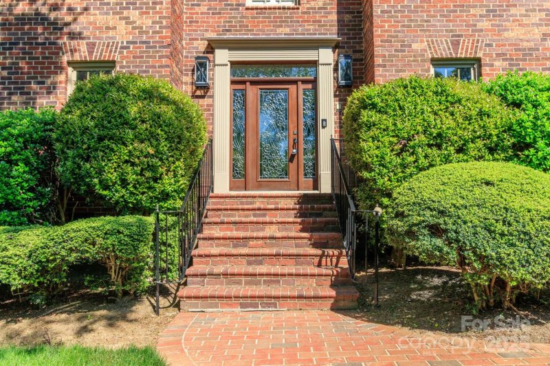 Property image 3 at 1233 Weymouth Lane, Charlotte, NC 28270