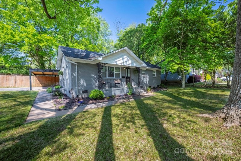 Property image 2 at 2601 Dora Drive, Charlotte, NC 28215