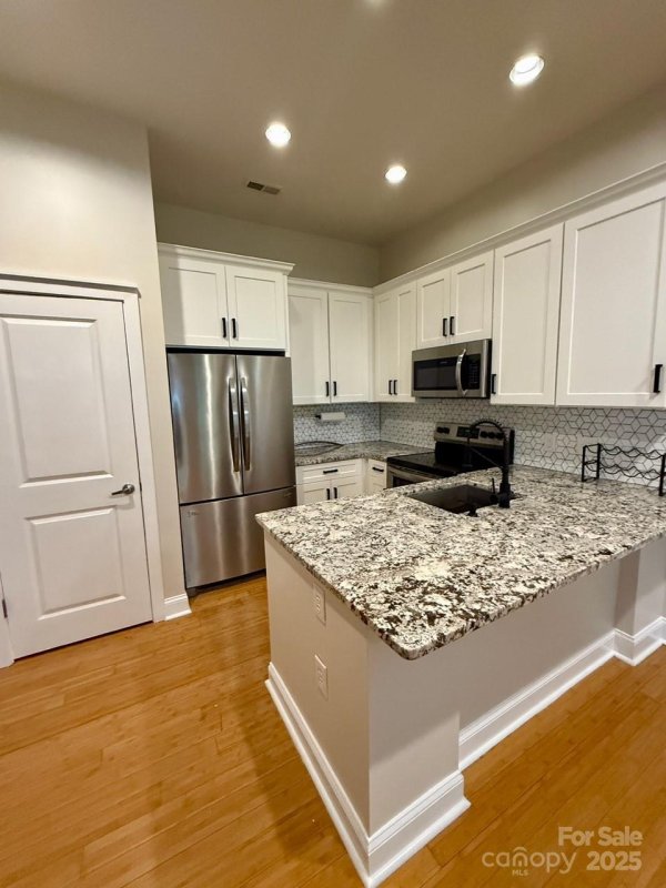 Property image 3 at 627 N Alexander Street, Charlotte, NC 28202