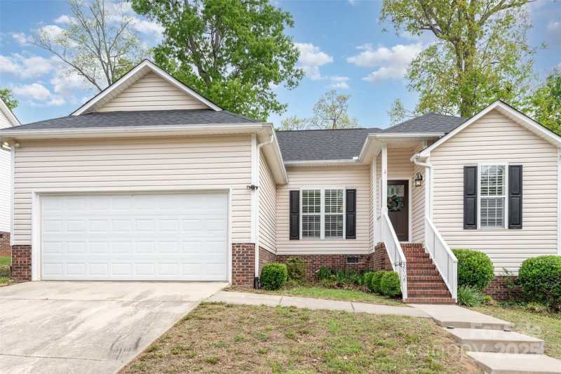 Property image 2 at 2068 Samantha Drive, Kannapolis, NC 28083