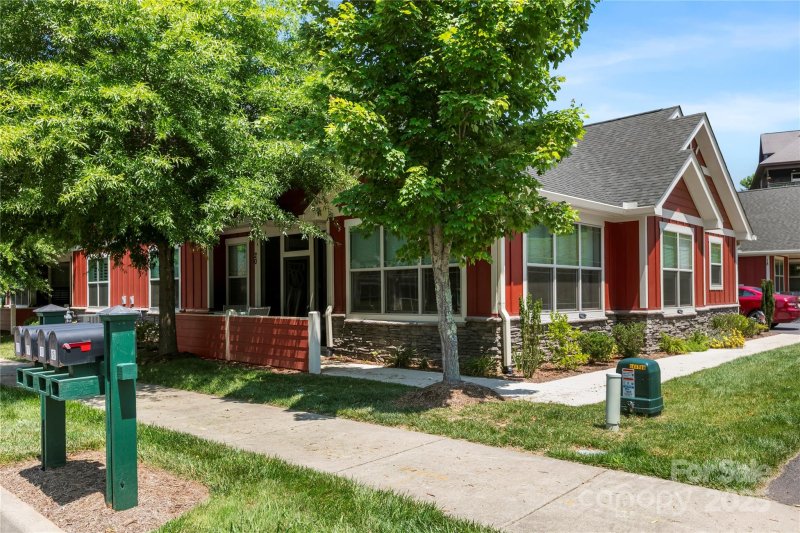 Property image 4 of 20 Brookstone Place in Vistas of Westfield, Candler, NC 28715