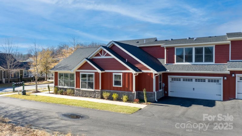 Property image 5 of 20 Brookstone Place in Vistas of Westfield, Candler, NC 28715