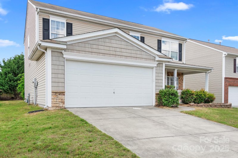 Property image 3 at 1849 Meadow Crossing Drive, Huntersville, NC 28078