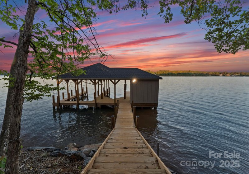 Property image 5 of 8058 Edgewater Drive in Edgewater, Norwood, NC 28128