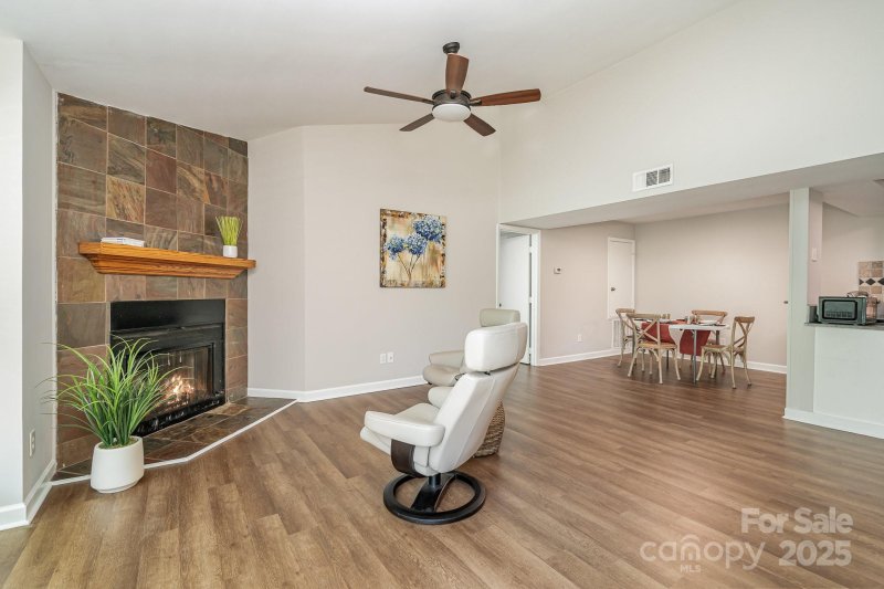 Property image 4 at 1600 Sharon Road, Charlotte, NC 28210