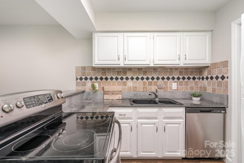 Property image 5 at 1600 Sharon Road, Charlotte, NC 28210