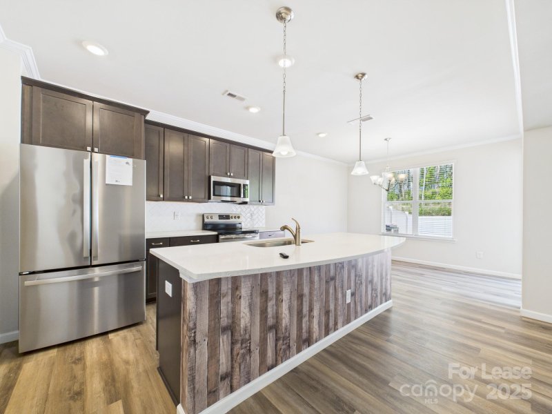 Property image 4 at 8230 Merryvale Lane, Charlotte, NC 28214