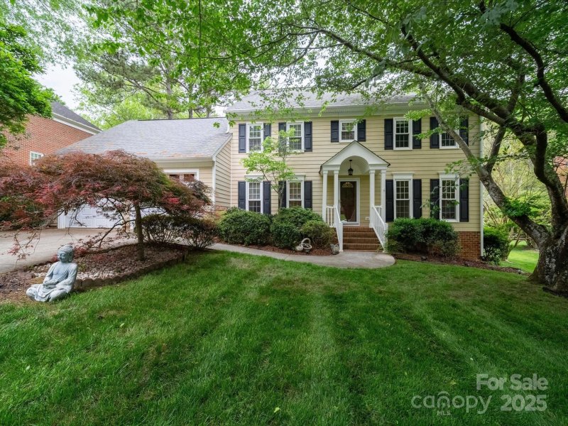 5412 Crosshill Court