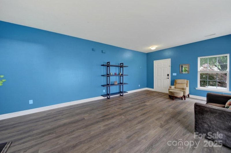 Property image 4 of 656 Hosta Drive in English Trails, Fort Mill, SC 29715